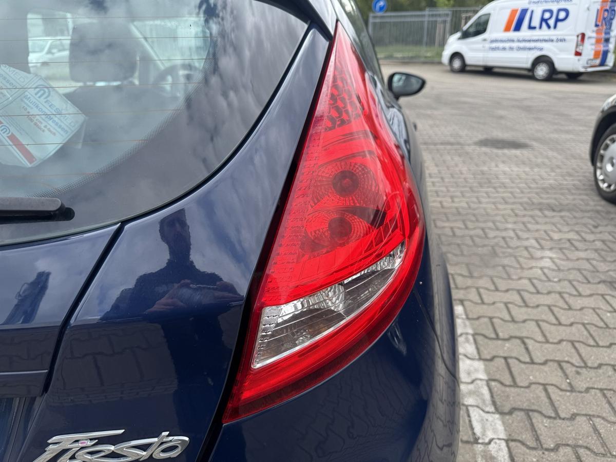 Ford Fiesta JA8 original R&uuml;cklicht R&uuml;ckleuchte Schlussleuchte rechts Bj.2009